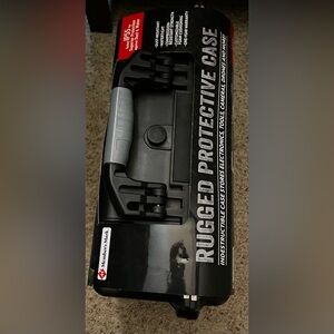 NWT Members Mark Rugged Protective Hard Blk Case Rated IP55 W/Customizable Foam